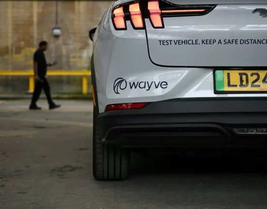 À Londres, les essais de robotaxis suscitent des craintes des conducteurs face à une concurrence implacable