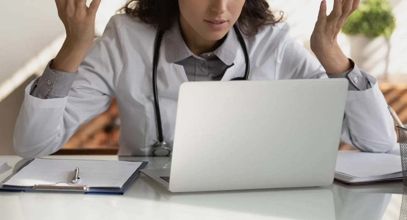 Au Royaume-Uni, les médecins généralistes confrontés à des plaintes en IA de 20 pages qui nuisent aux soins aux patients