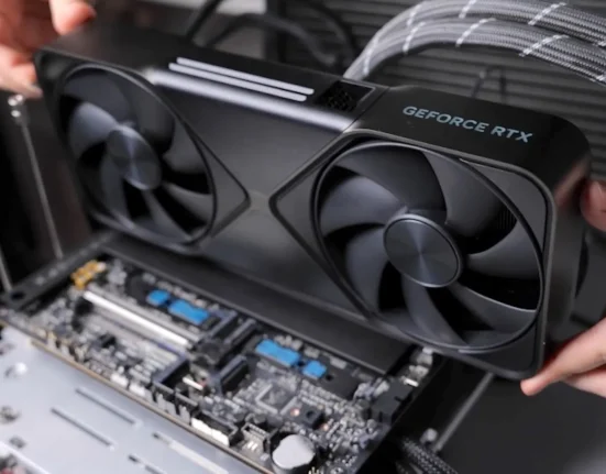 Concurrence féroce entre acheteurs AI pour la carte graphique de jeu Nvidia à 1 999 $, certaines enchères dépassent les 10 000 $