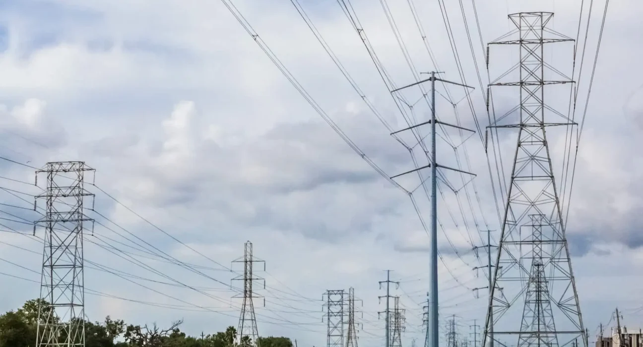 Demande énergétique au Texas : un pic record de 91,1 gigawatts alors que des millions d'habitants activent leur climatisation