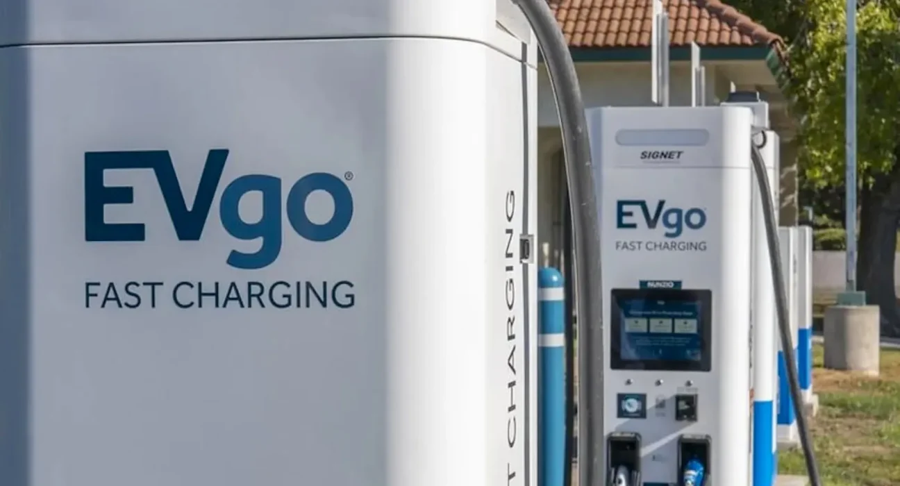 EVgo dévoile des chargeurs rapides de 750 kW : rechargez votre véhicule électrique en seulement 10 minutes !