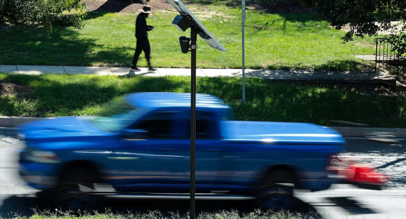 El Paso met un frein aux nouvelles caméras Flock en raison de préoccupations concernant la vie privée.