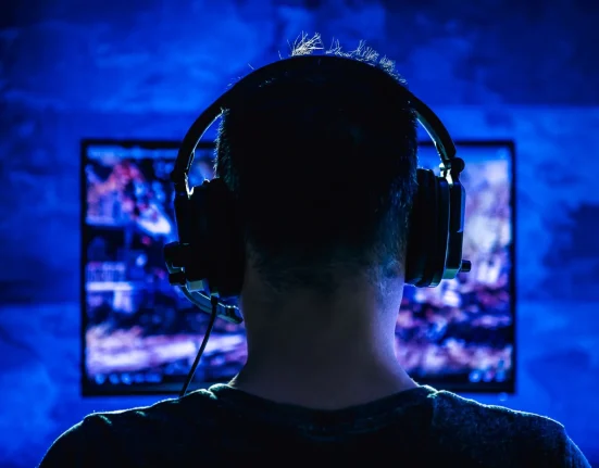 « Explosion des joueurs par 20, les coûts d'IA de cette démo Steam dépassent 1 000 $ par jour »