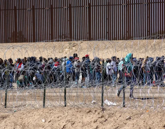 L'administration Trump déploie un arsenal controversé contre les immigrés : le pistolet à chaleur