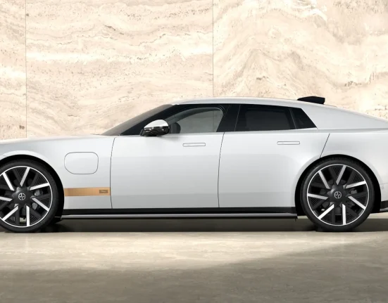 Le Type 01 de Jaguar à 130 500 $ : Une mise à zéro électrisante qui divise les passionnés