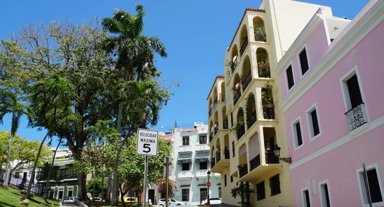Les appartements de Porto Rico adoptent l'énergie solaire et les batteries pour surmonter les coupures de courant