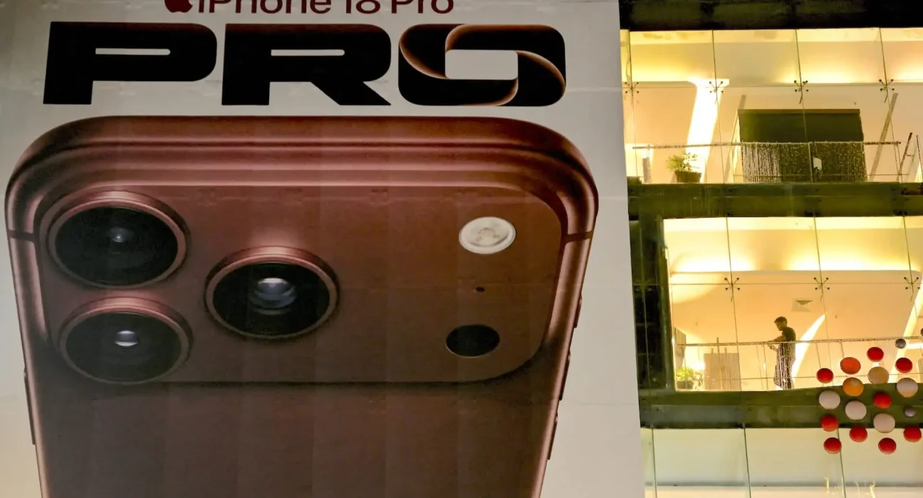 Les fans d'Apple déchirés par l'iPhone 18 Pro à 1 199 $ : des halos roses autour des caméras suscitent des demandes de remboursement