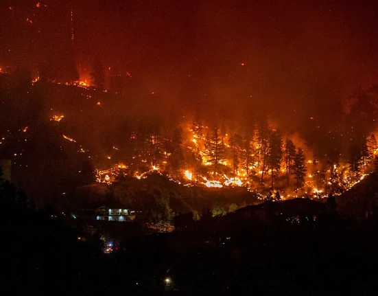 Les modèles d'incendie de la Colombie-Britannique toujours basés sur des données de 1992 en raison des dangers accrus des feux actuels.