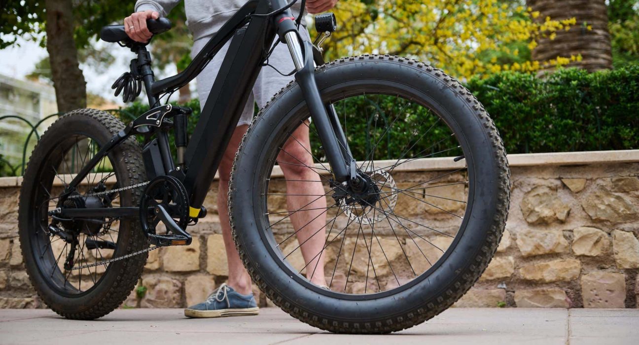 Les subventions de 1 000 $ pour vélos électriques ont transformé la vie quotidienne des San Antonio Riders et réduit les déplacements en voiture.