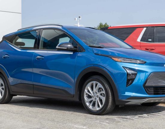 Propriétaire de Chevy Bolt EUV : Charge abordable et crédit d'impôt rendent trois ans de conduite rentables
