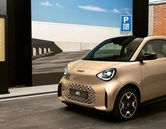 Smart relance la vente de ses mini véhicules électriques : 180 miles pour moins de 23 000 $.