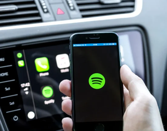 Spotify pourrait interdire des utilisateurs pendant un an s'ils ne vérifient pas leur nouveau plan Familial Premium.