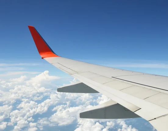 Startup conçoit un avion électrique capable d'accueillir 40 000 kg de batteries dans ses ailes.