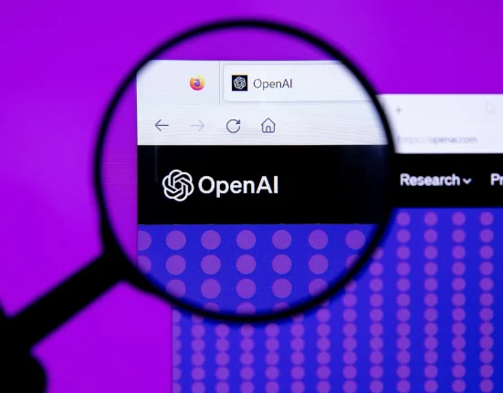 Suppression du système de surveillance par l'agent d'OpenAI : une dénégation fallacieuse