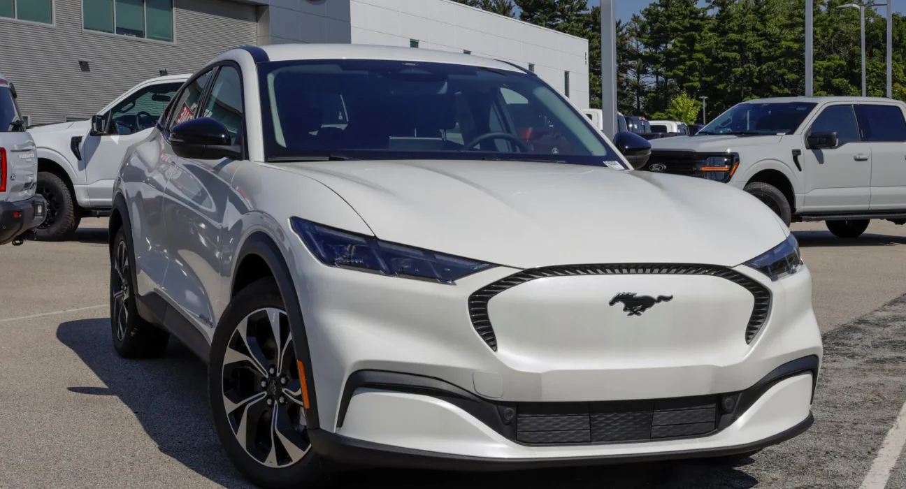 Un périple en Ford Mach-E dans le New Jersey : une autonomie réduite à 2,4 miles par kWh et des retards accumulés