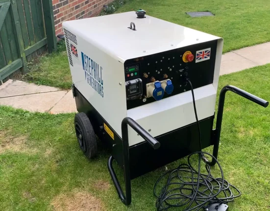 Un propriétaire britannique teste un générateur diesel gratuit et constate une production d'énergie 'propre' même en pleine charge