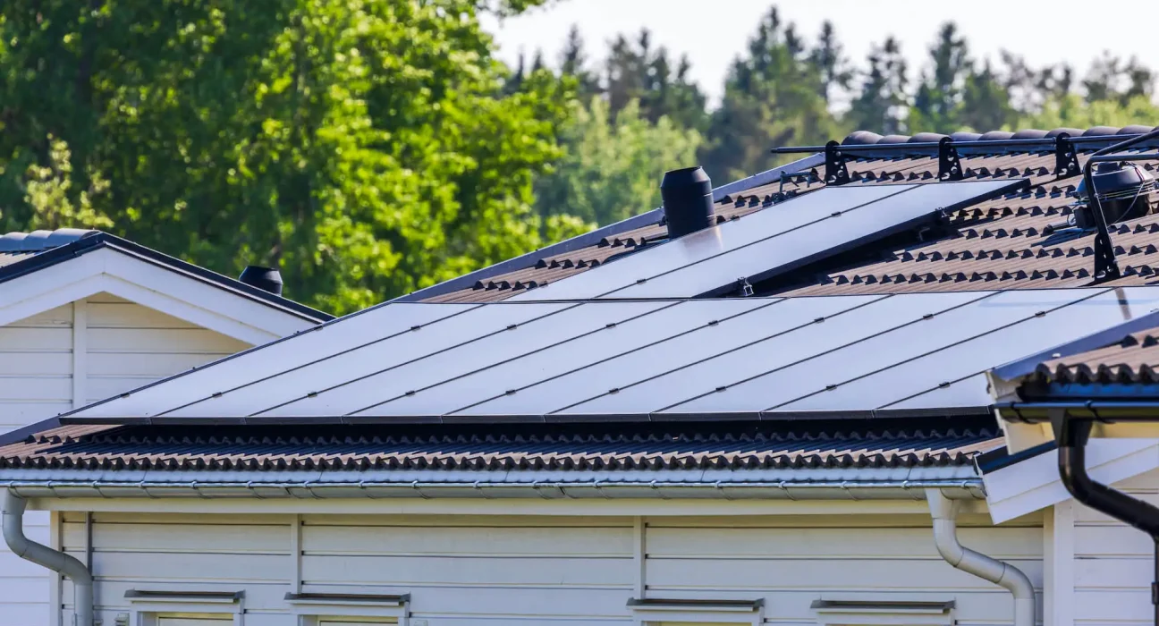 Un propriétaire de Floride dépense 65 000 $ pour des panneaux solaires Tesla et des Powerwalls, mais l'autonomie de secours chute à 1 %