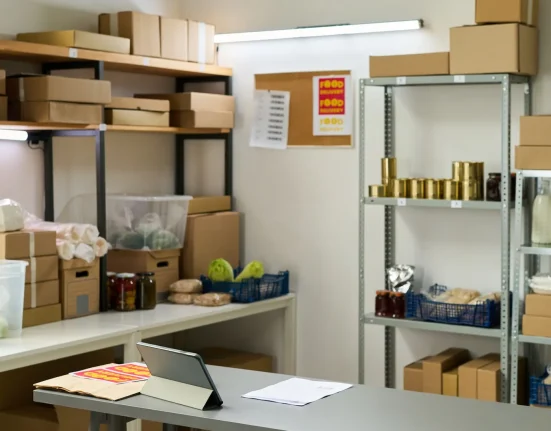 Une micro-réseau solaire innovant soutient la banque alimentaire de Caroline du Nord en cas de coupures de courant