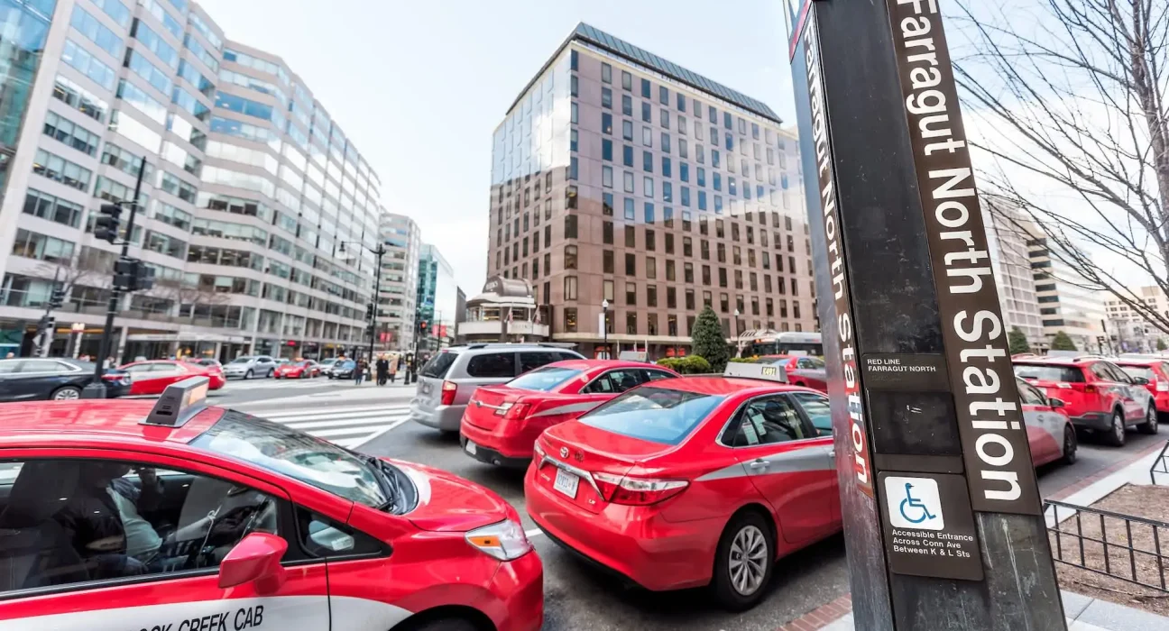 Washington DC : L'arrivée des véhicules autonomes d'ici 2028, mais les syndicats alertent sur les conséquences pour les conducteurs.